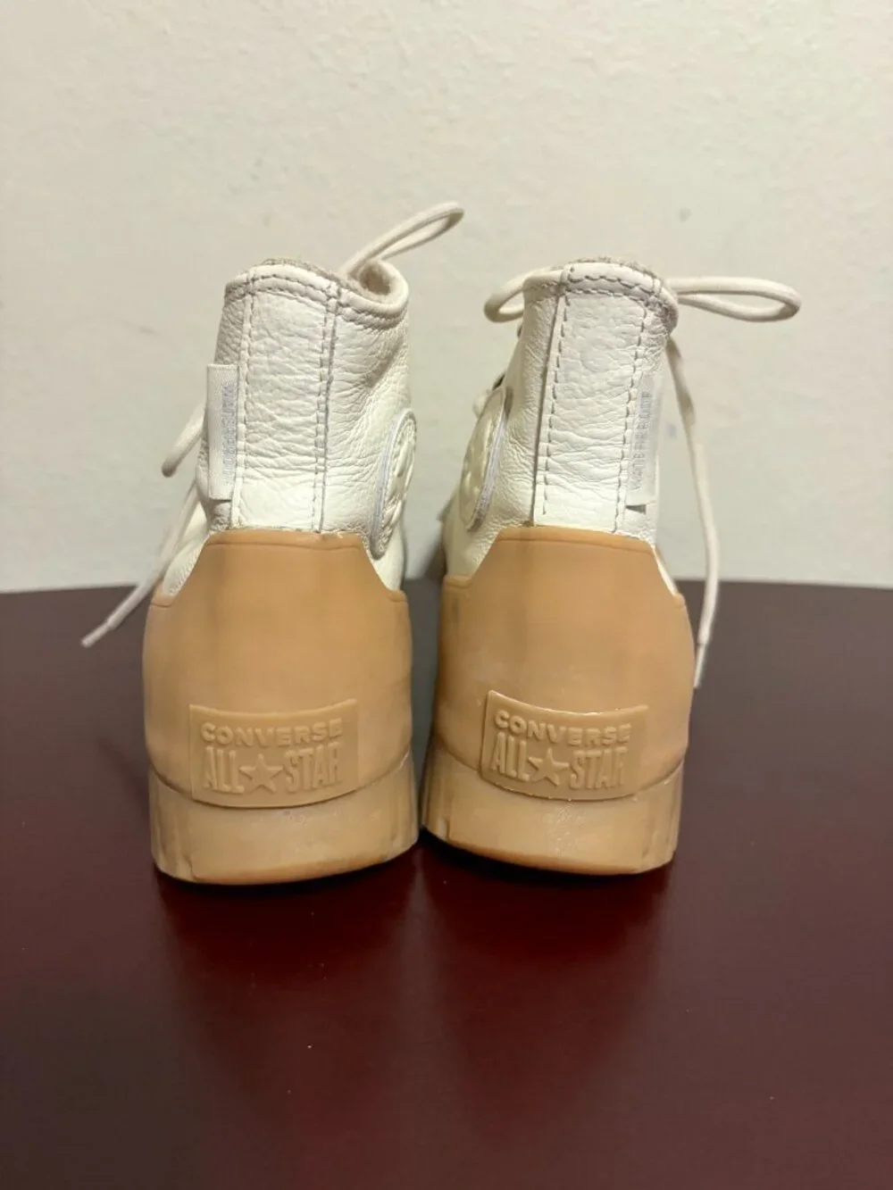 Converse All Star Winter Lugged Leather Boots Size 6